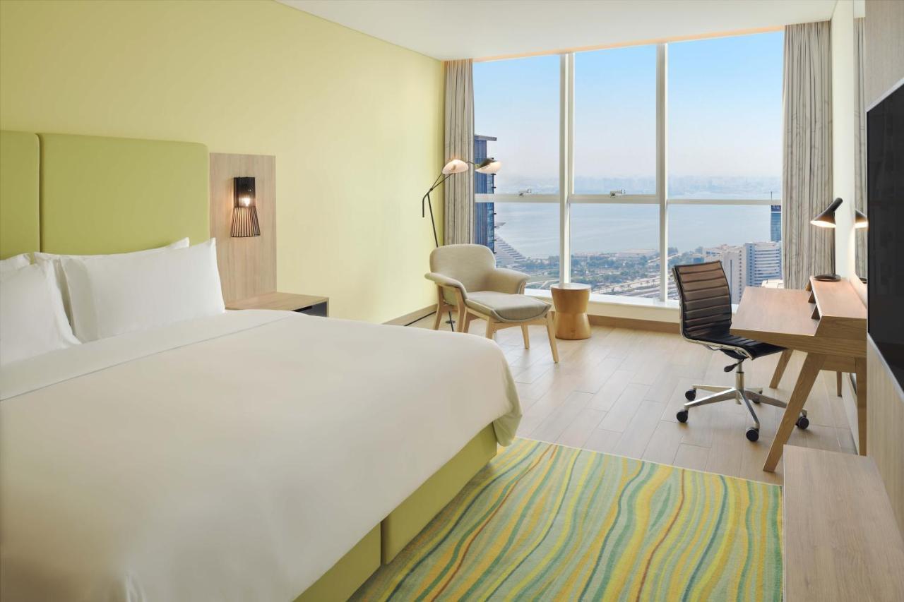 Element By Westin City Center Doha Bagian luar foto A room at the hotel