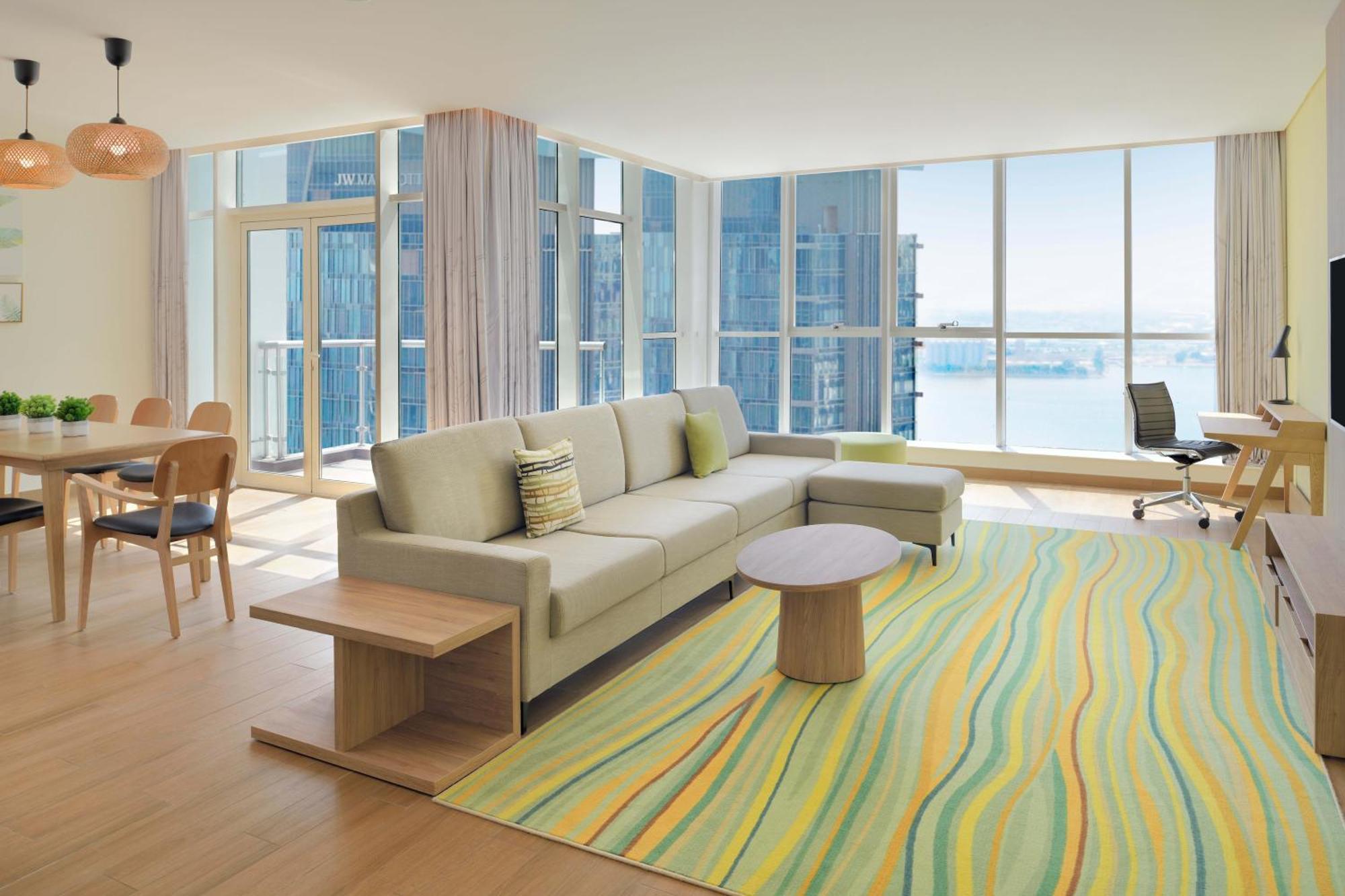 Element By Westin City Center Doha Bagian luar foto A living room at the hotel